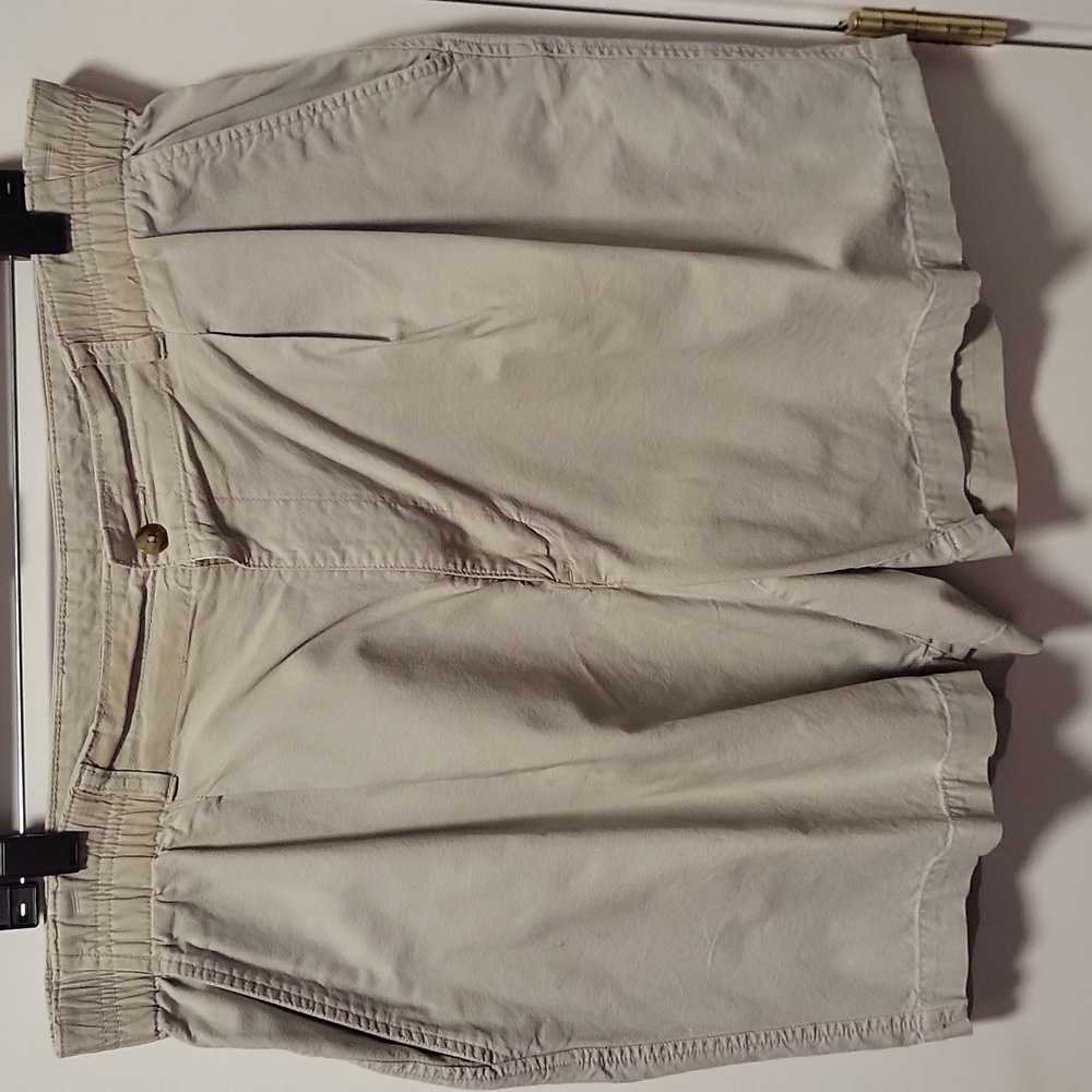 Women's Khaki Shorts